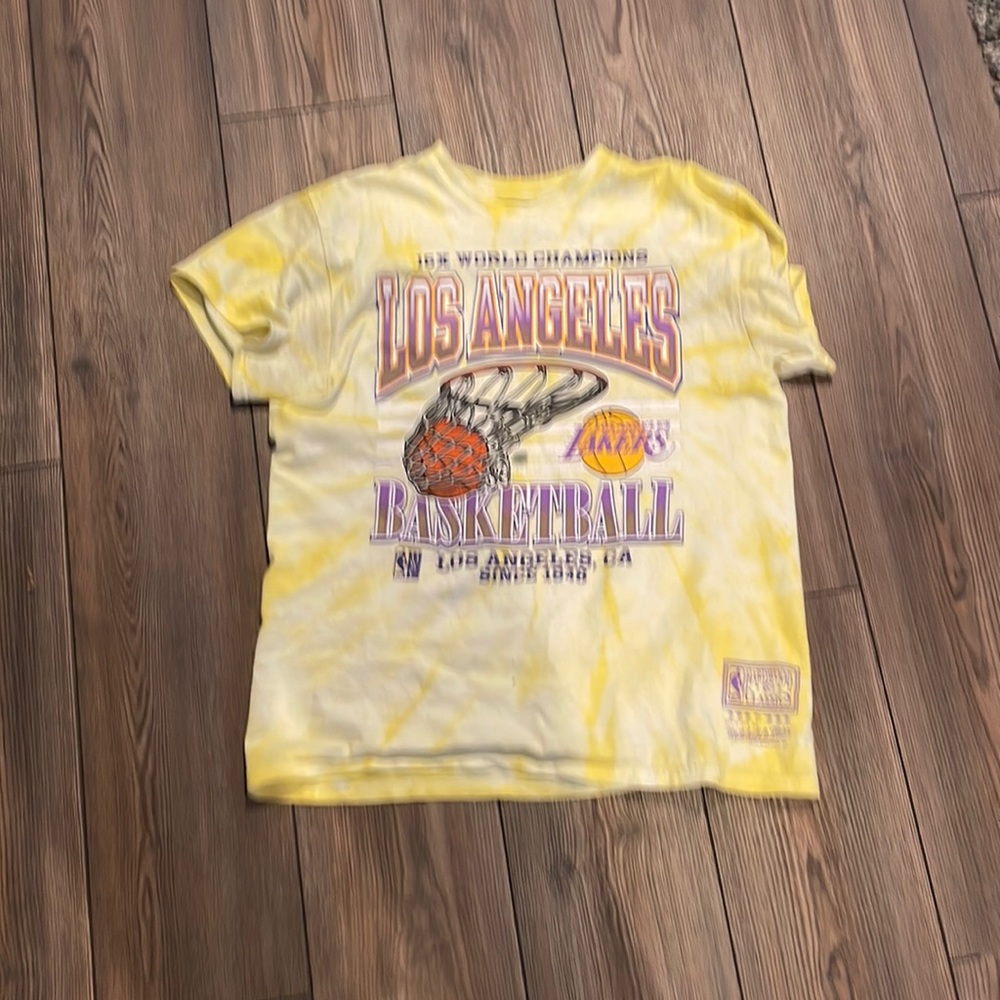 Los Angeles lakers shirt